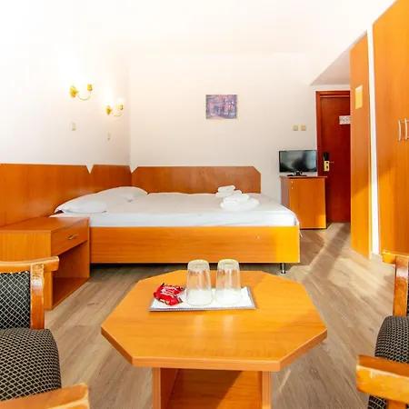 Guest house Caprice 3*