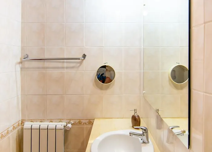 ゲストハウス Caprice コンスタンツァ